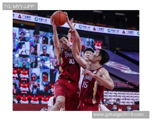 重庆篮球队与广州篮球队赛后状态分析与复盘探讨